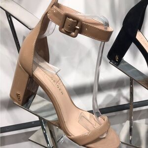Kurt Geiger size 7 nude heels